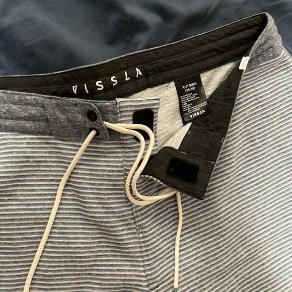 Vissla shorts ( never worn) - Picture 2 of 4